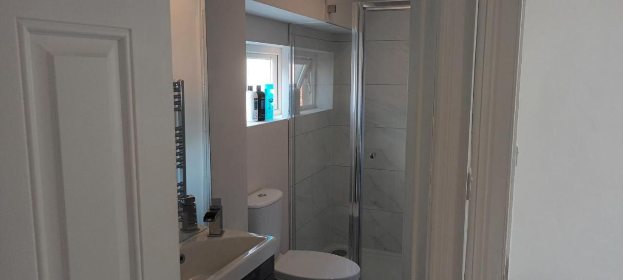 Eglinton Road - Super King - Ensuite Брей Екстериор снимка